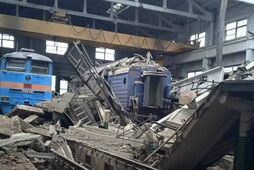 Идет под откос из-за прилетов и коррупции